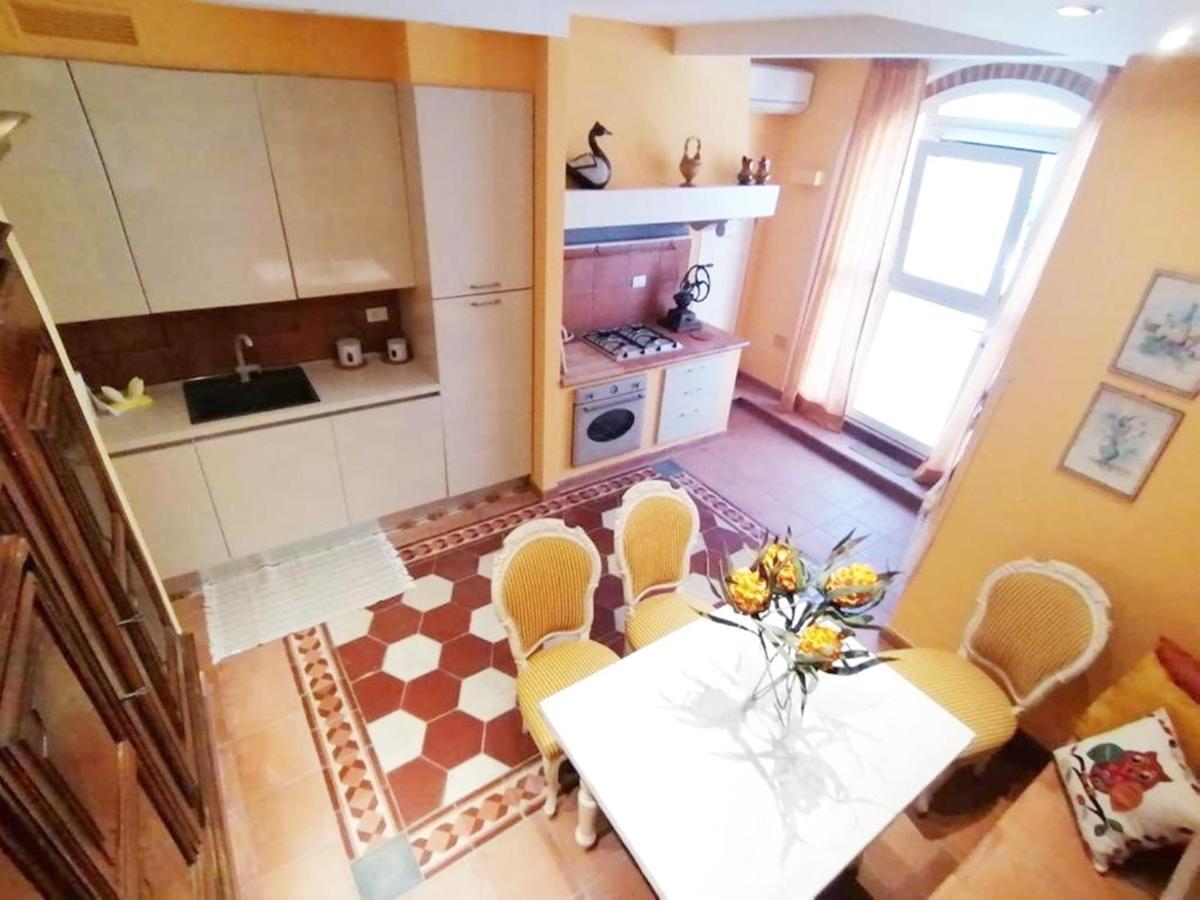 Luxury House Il Borgo Antico Apartment กาซาเล มาริตติโม ภายนอก รูปภาพ